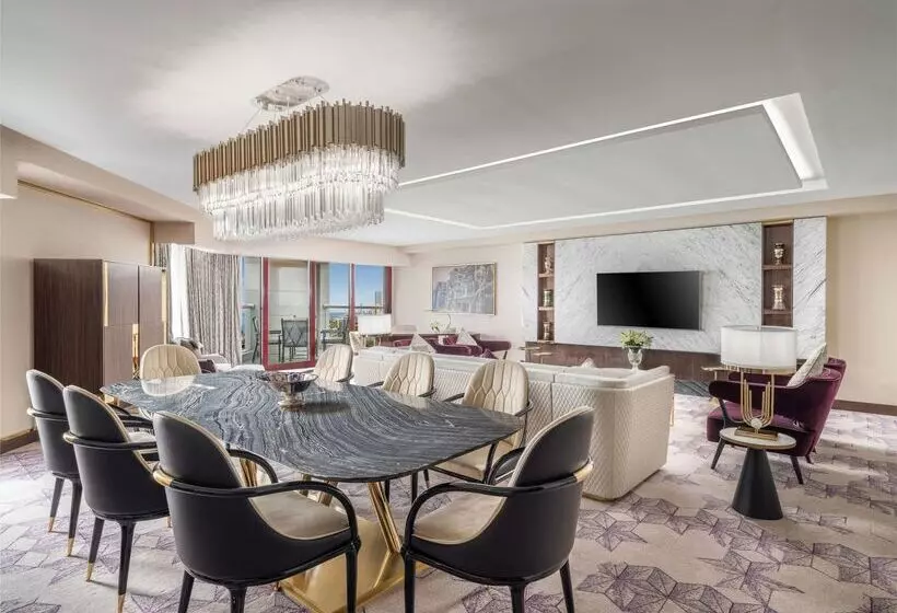 Отель Jeddah Hilton