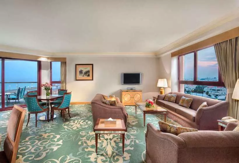 Отель Jeddah Hilton