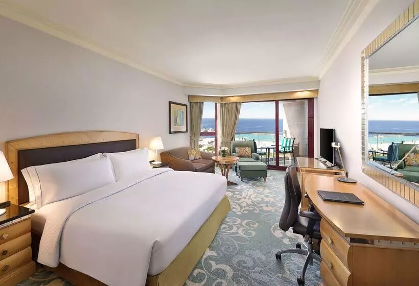 Отель Jeddah Hilton