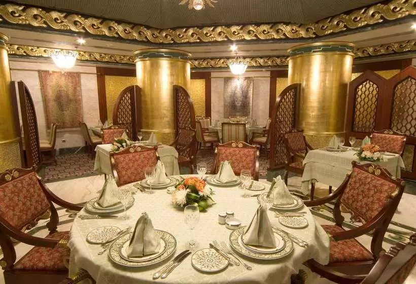 Отель Jeddah Hilton