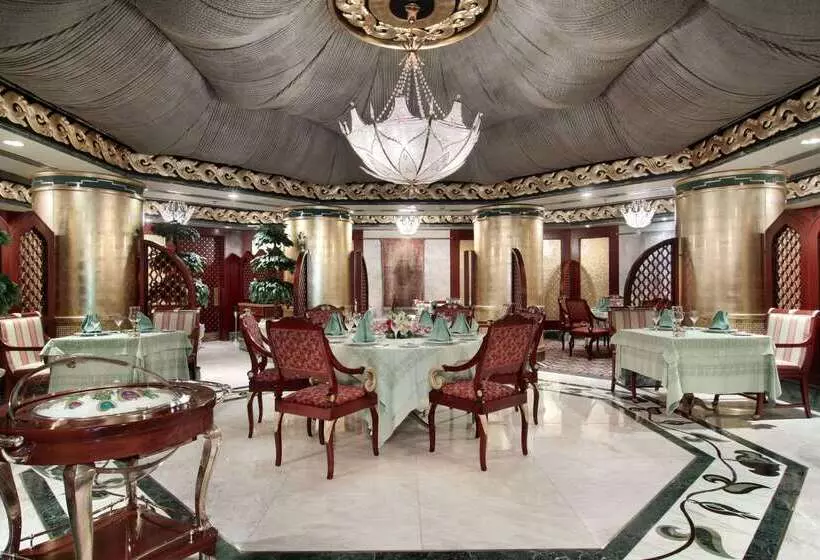 Отель Jeddah Hilton