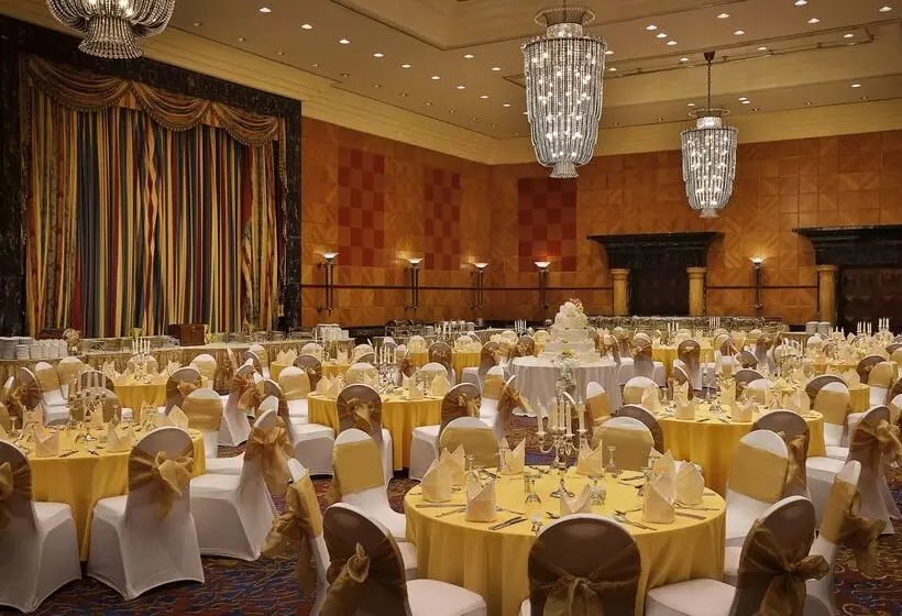 Отель Jeddah Hilton