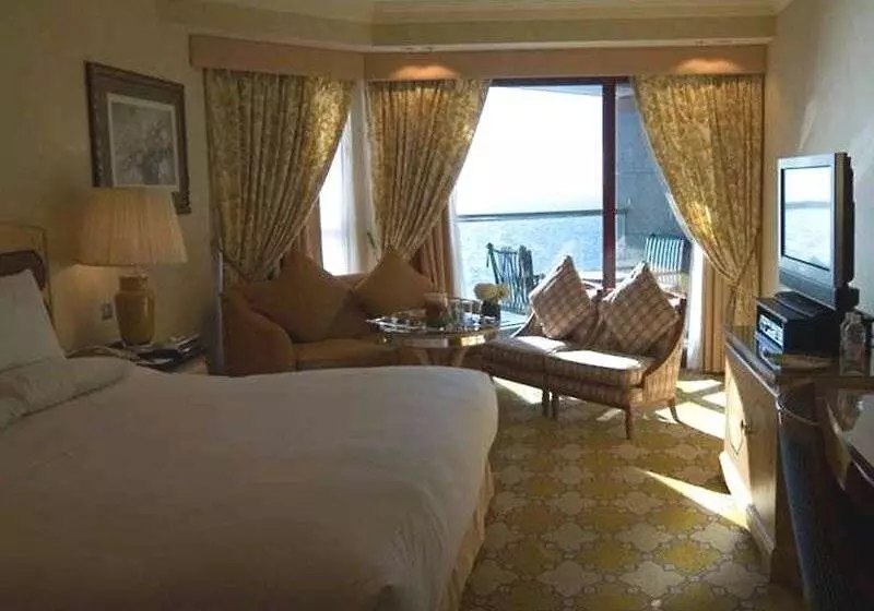 Отель Jeddah Hilton