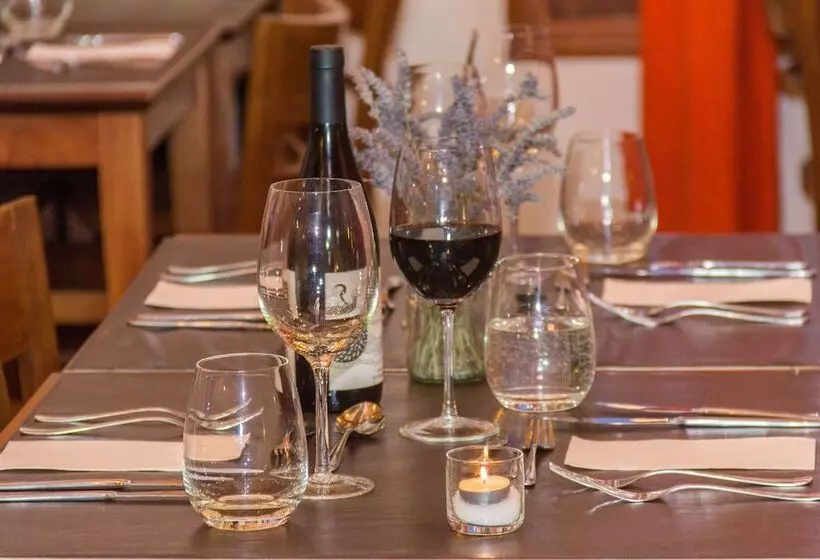 בית מלון כפרי Koi Aiken