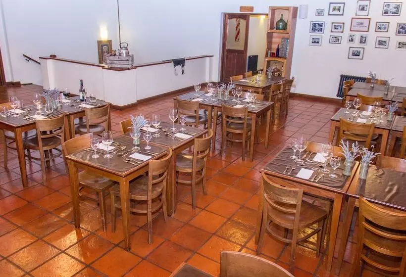 בית מלון כפרי Koi Aiken