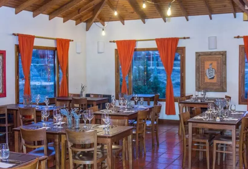 בית מלון כפרי Koi Aiken