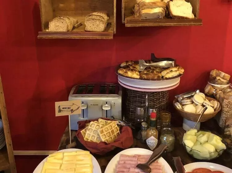 בית מלון כפרי Koi Aiken