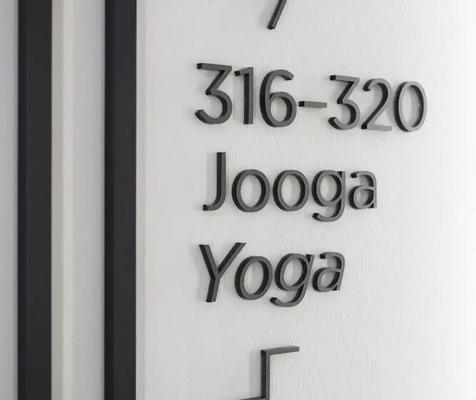 Oru Hub Hotel Tallinn Handwritten Collection