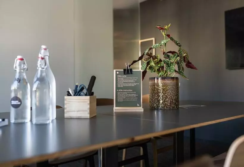 Oru Hub Hotel Tallinn Handwritten Collection