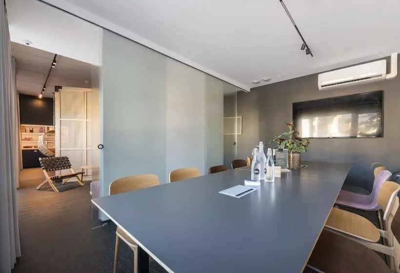 Oru Hub Hotel Tallinn Handwritten Collection