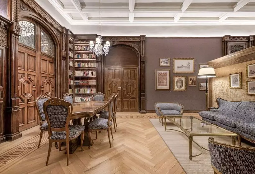 هتل Palacio Del Retiro, Autograph Collection