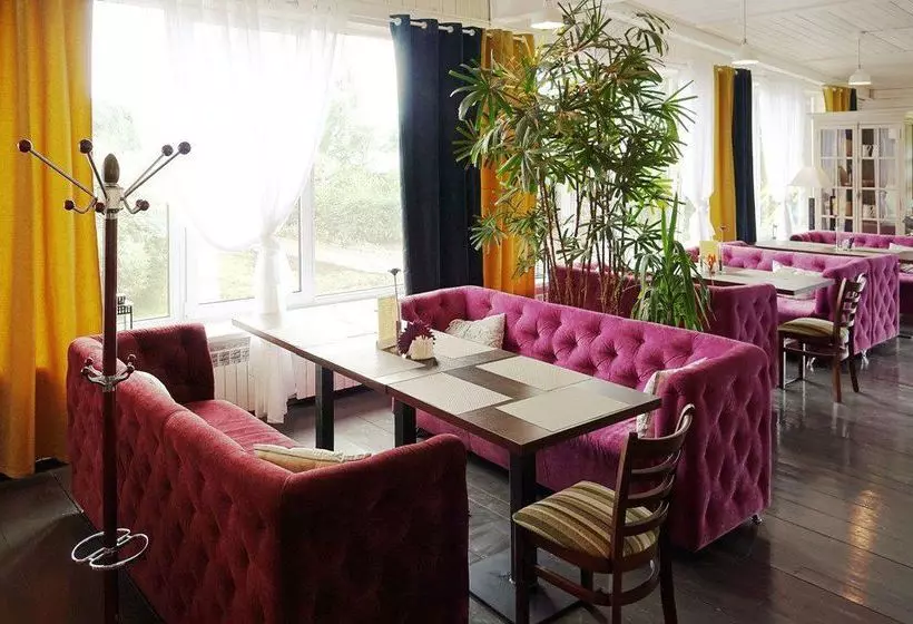 هتل Veliky Novgorod