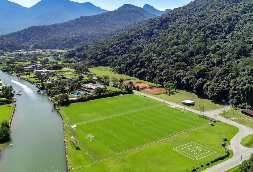 Отель Portobello Resort & Safari