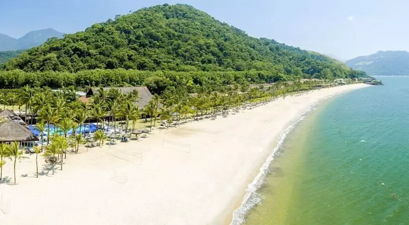 בית מלון כפרי Portobello Resort & Safari