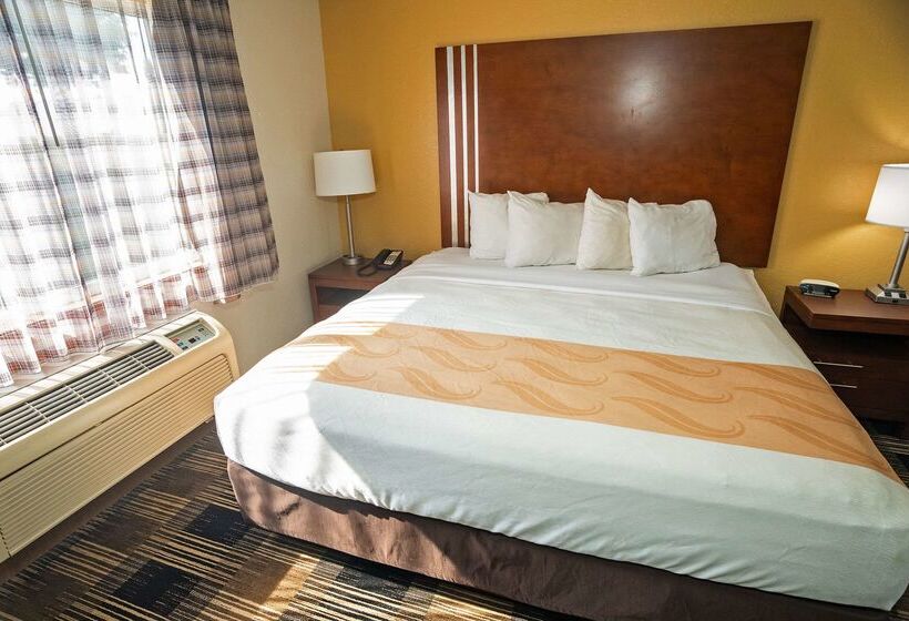 فندق Quality Inn Near Medical Center