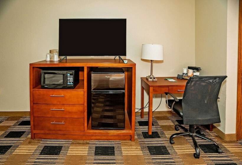 فندق Quality Inn Near Medical Center