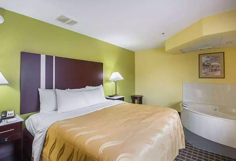Отель Quality Inn & Suites Harrington Milford