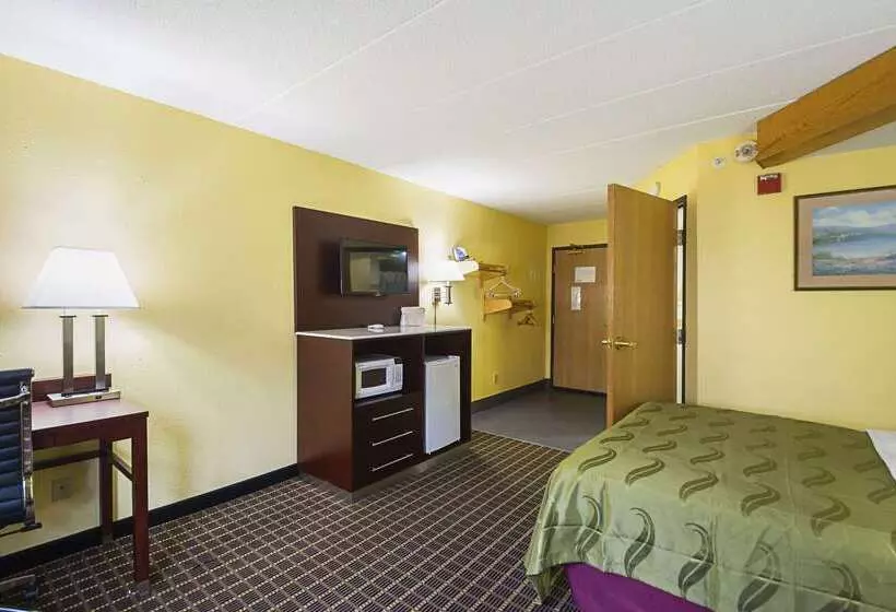 Отель Quality Inn & Suites Harrington Milford