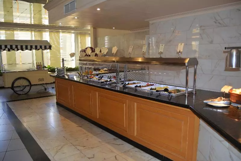 La Quinta Park Suites & Spa