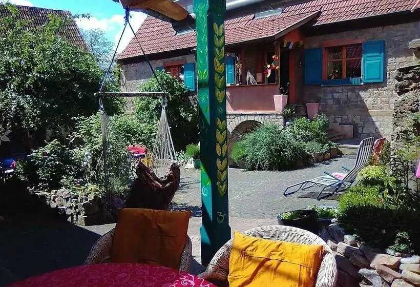 Retkeilymaja Gastehaus Und Cafe   Lichthof