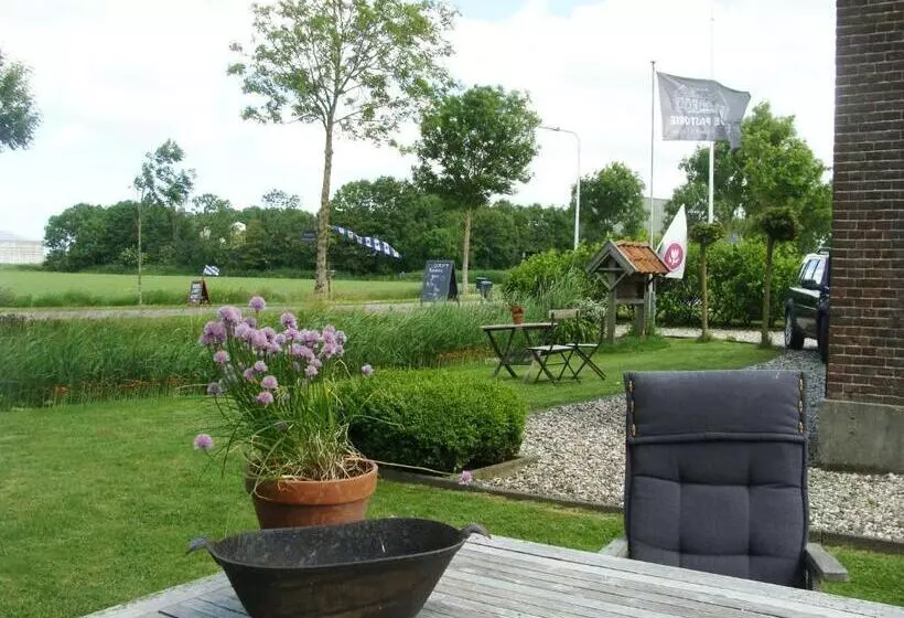B&b De Pastorie Bij Dokkum