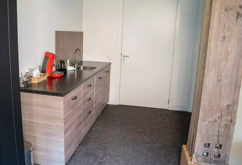 Aamiaismajoitus (B&B) De Raayhof