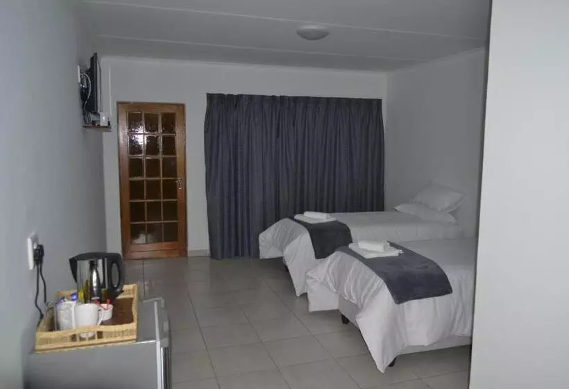 ベッドアンドブレックファースト La Palma Lodge