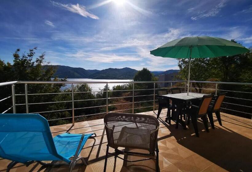 ベッドアンドブレックファースト Lakeview Estate Apart