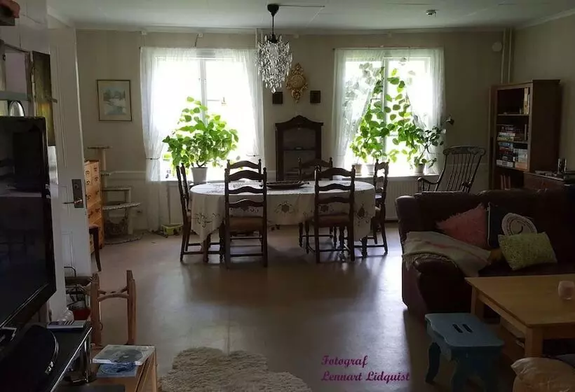 Aamiaismajoitus (B&B) Solmyra 56 Gästhem