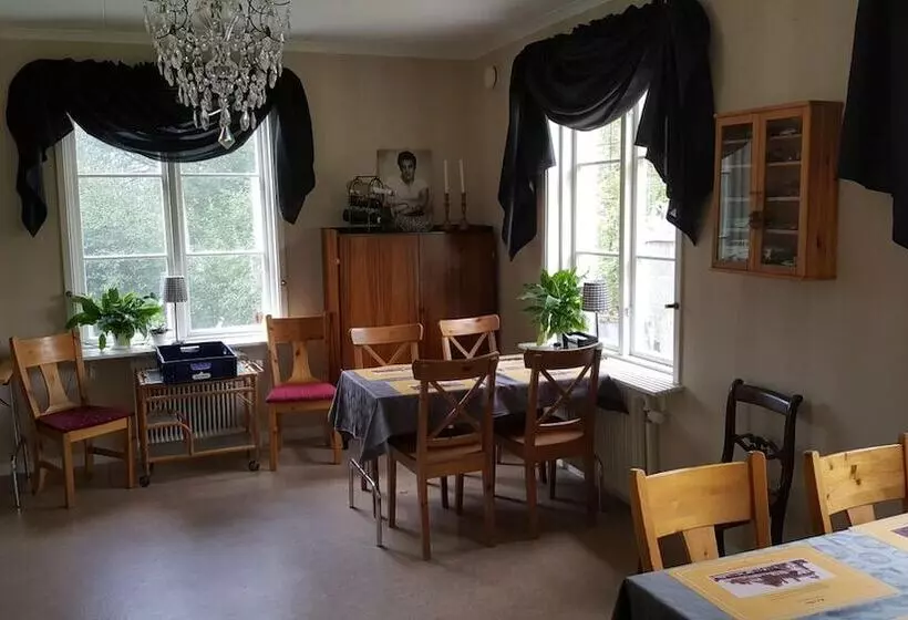 Aamiaismajoitus (B&B) Solmyra 56 Gästhem