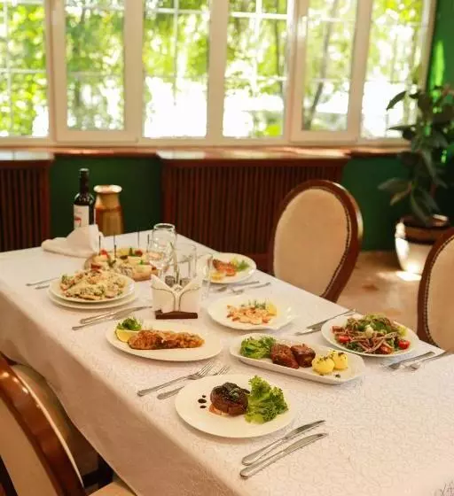 Hotelli Orlinoye Gnezdo