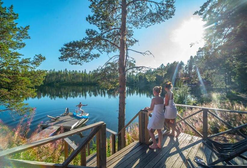 فندق Pinetree Lodge