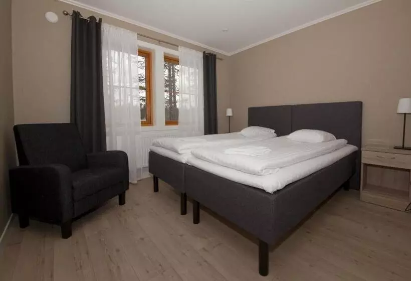 ホテル Pinetree Lodge