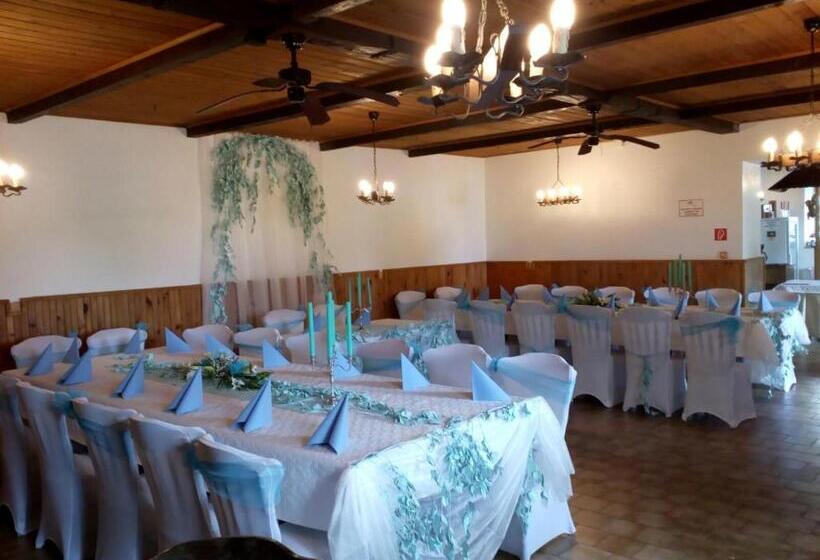 호텔 & Restaurant Adolfovský Dvůr