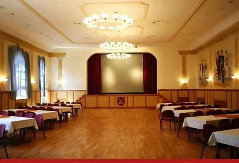 Hotelli & Restaurant Zur Linde