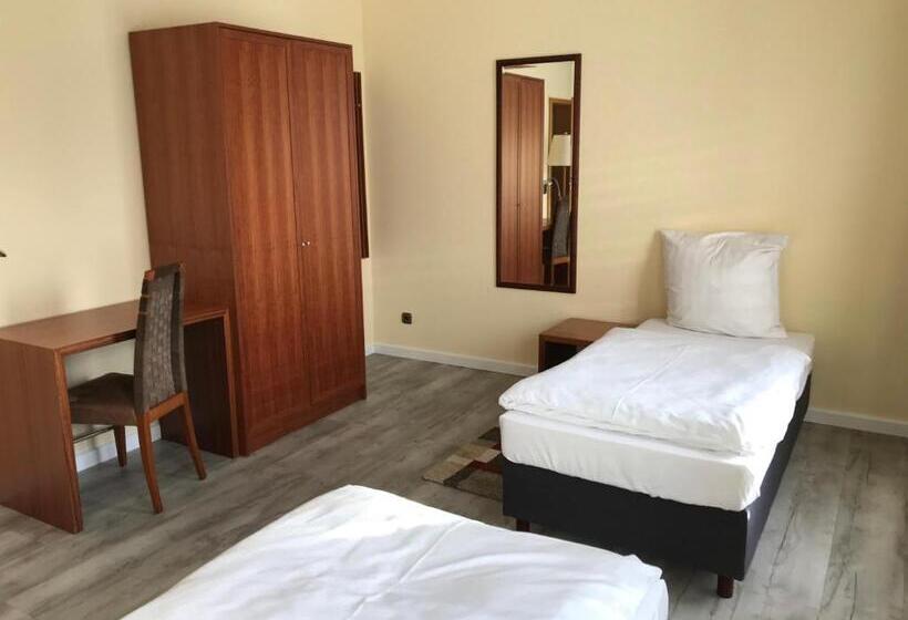 فندق & Restaurant Zur Linde