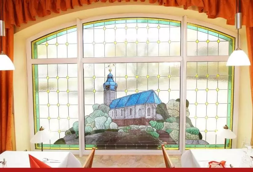 Hotelli & Restaurant Zur Linde