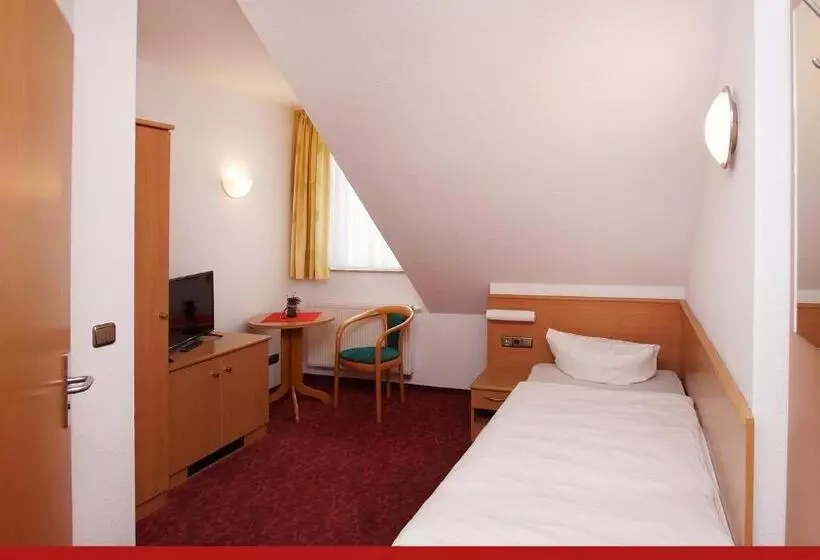 Hotelli & Restaurant Zur Linde