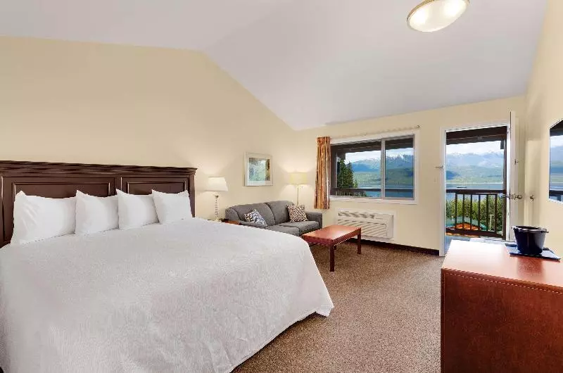 Kootenay Lakeview Resort Bw Signature Collection