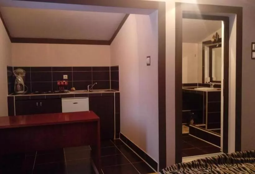 ペンション Alpinlife