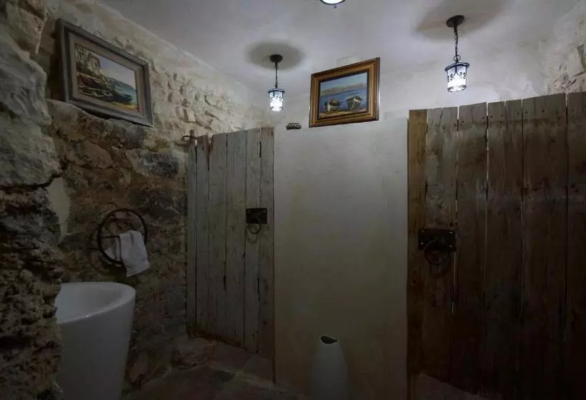 Majatalo Auberge De Tamezret