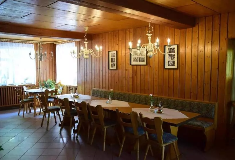 ペンション Gasthof Uttewalde
