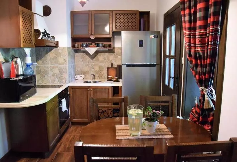 Majatalo Golden Horn Guest House