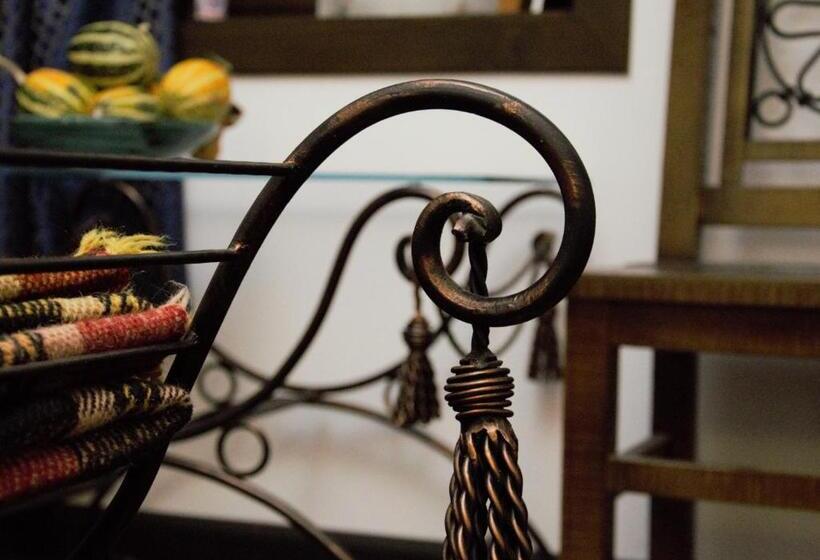 ペンション Golden Horn Guest House