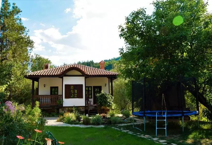 Majatalo Golden Horn Guest House
