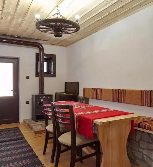 پانسیون Guesthouse Vazrozhdenski Kashti