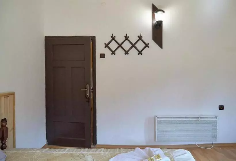 پانسیون Guesthouse Vazrozhdenski Kashti