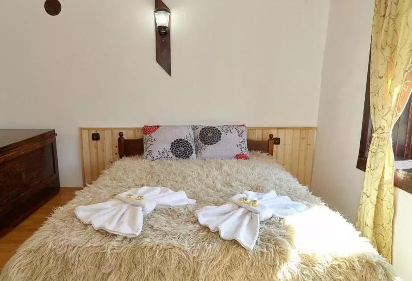 پانسیون Guesthouse Vazrozhdenski Kashti