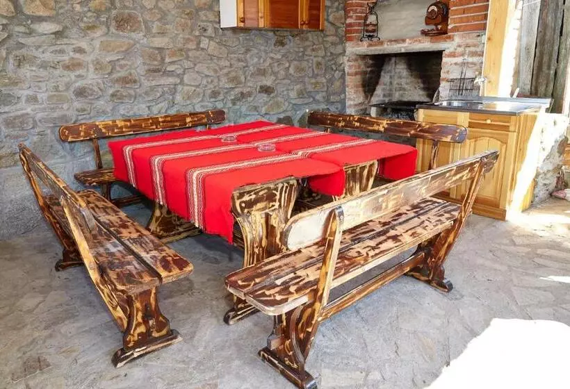 پانسیون Guesthouse Vazrozhdenski Kashti