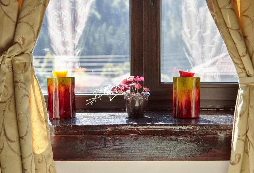 Пансион Guesthouse Vazrozhdenski Kashti